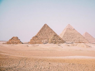 «Залезают прямо в номера»:  египетские отели начали отказывать одиноким туристкам