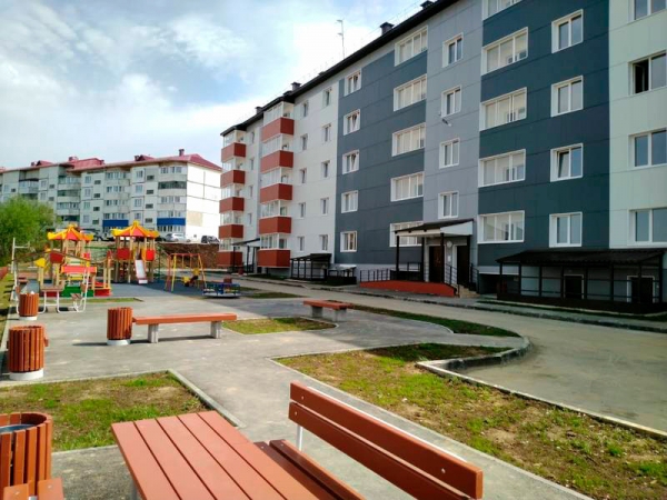 Сахалин и Карачаево-Черкесия отчитались о завершении программы расселения аварийного жилья